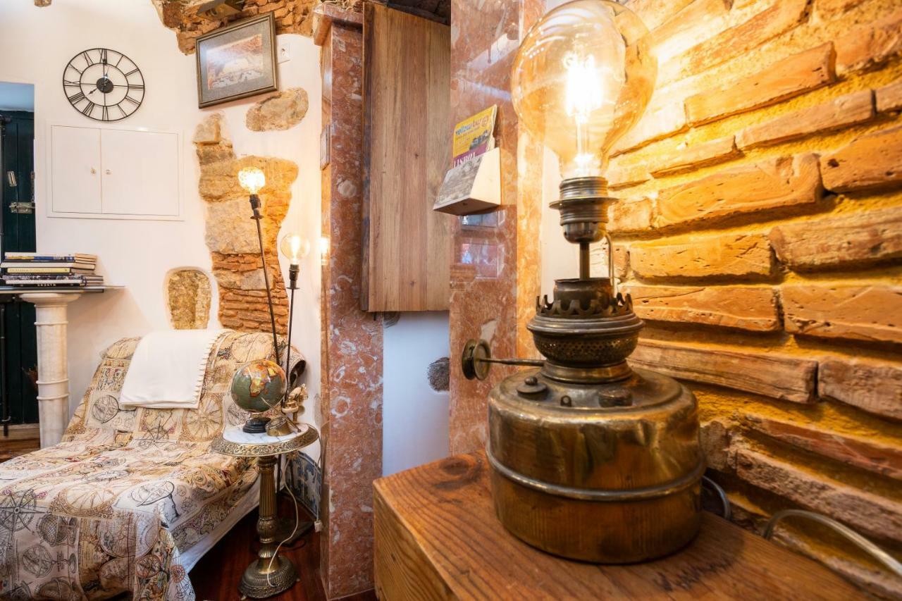 Romantic Medieval Apartment Lisabona Exterior foto